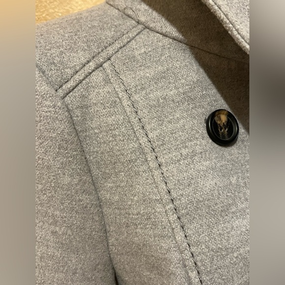 H&M double-breasted peacoat. Convertible collar. Decorative stitching. Grey. 12 - Picture 9 of 14